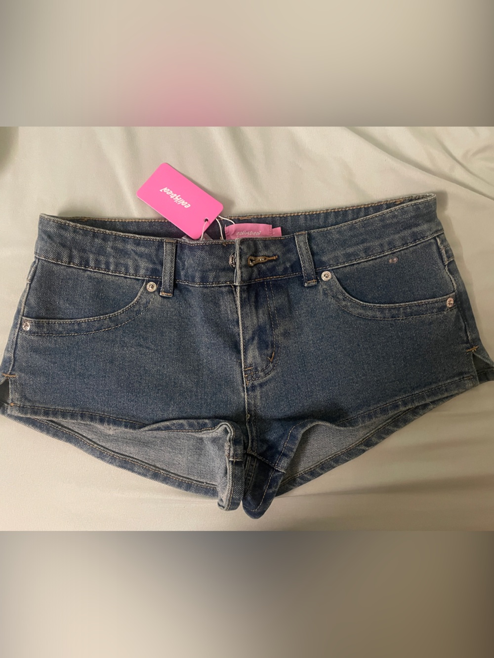Edikted Denim Short Shorts in Classic Blue
